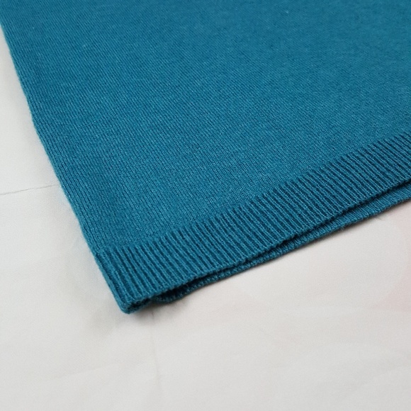 Eddie Bauer Lambswool Blend V-Neck Sweater - Picture 7 of 8